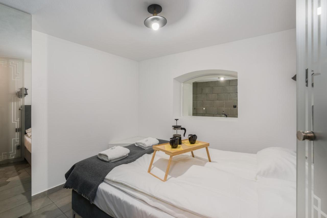 Underground Level Apartments Strzalowa By Renters Poznan Exterior photo